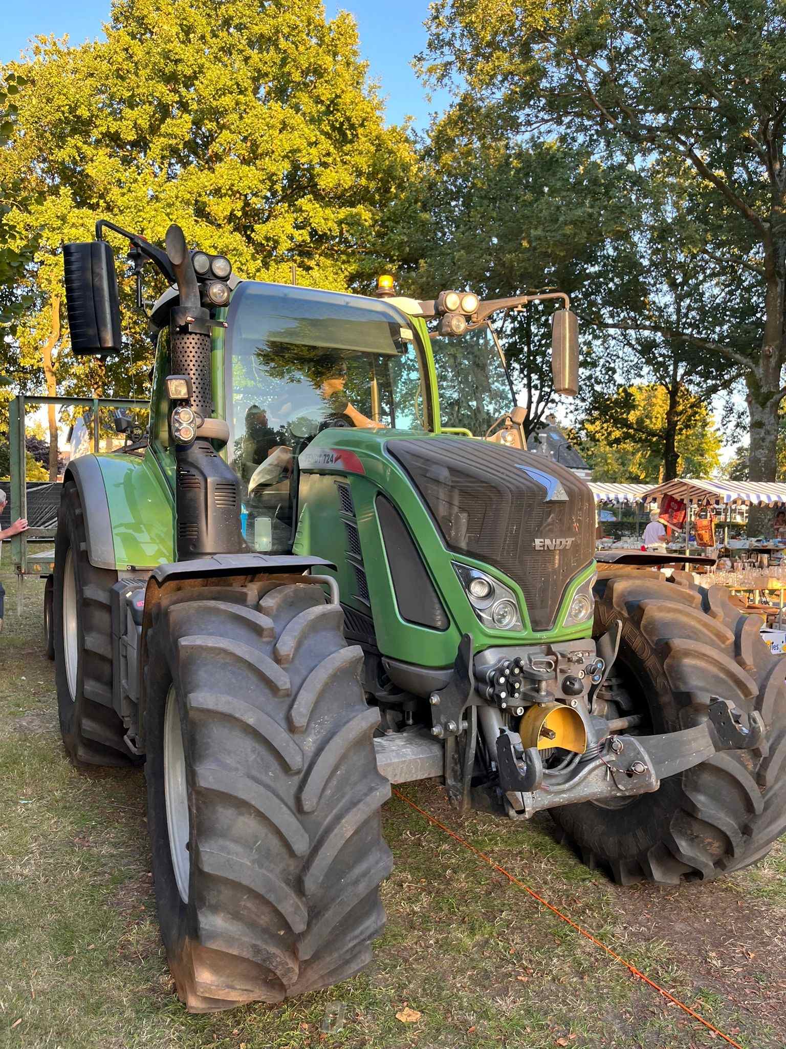 Marlou tractor