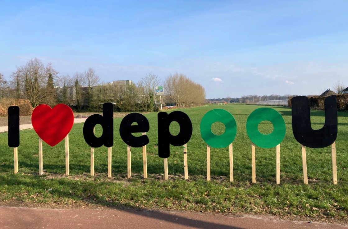 letters depooU