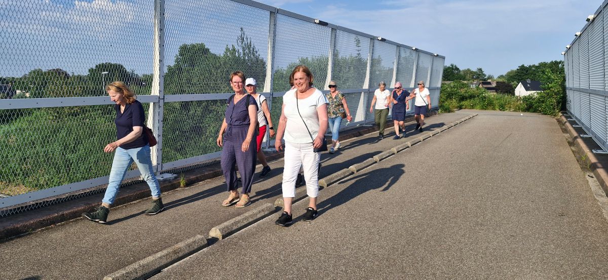 Damescollectief fietsbrug