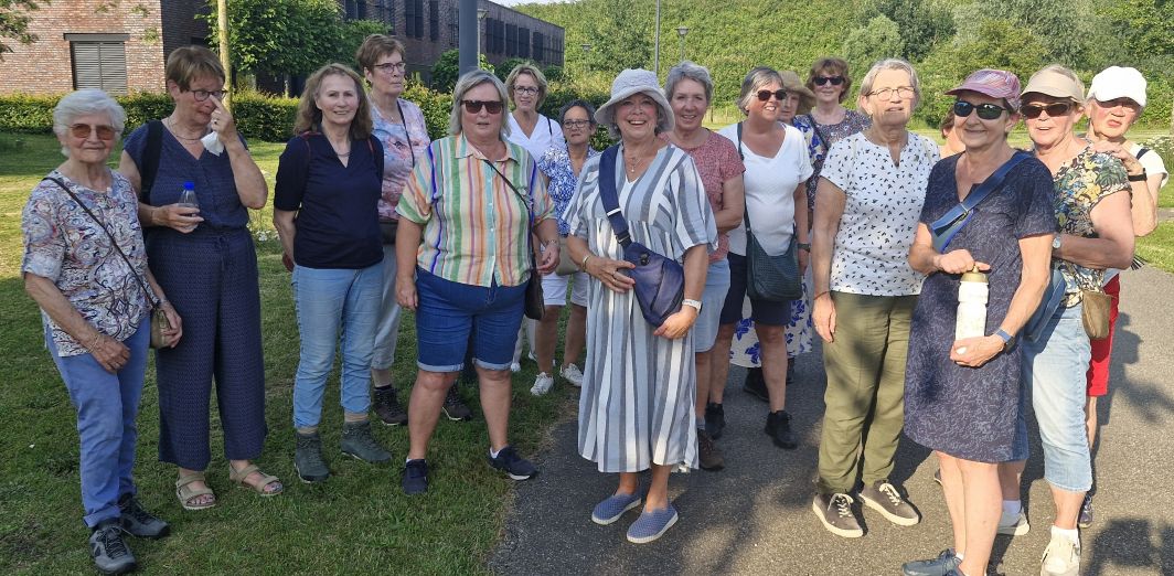 Damescollectief groepsfoto