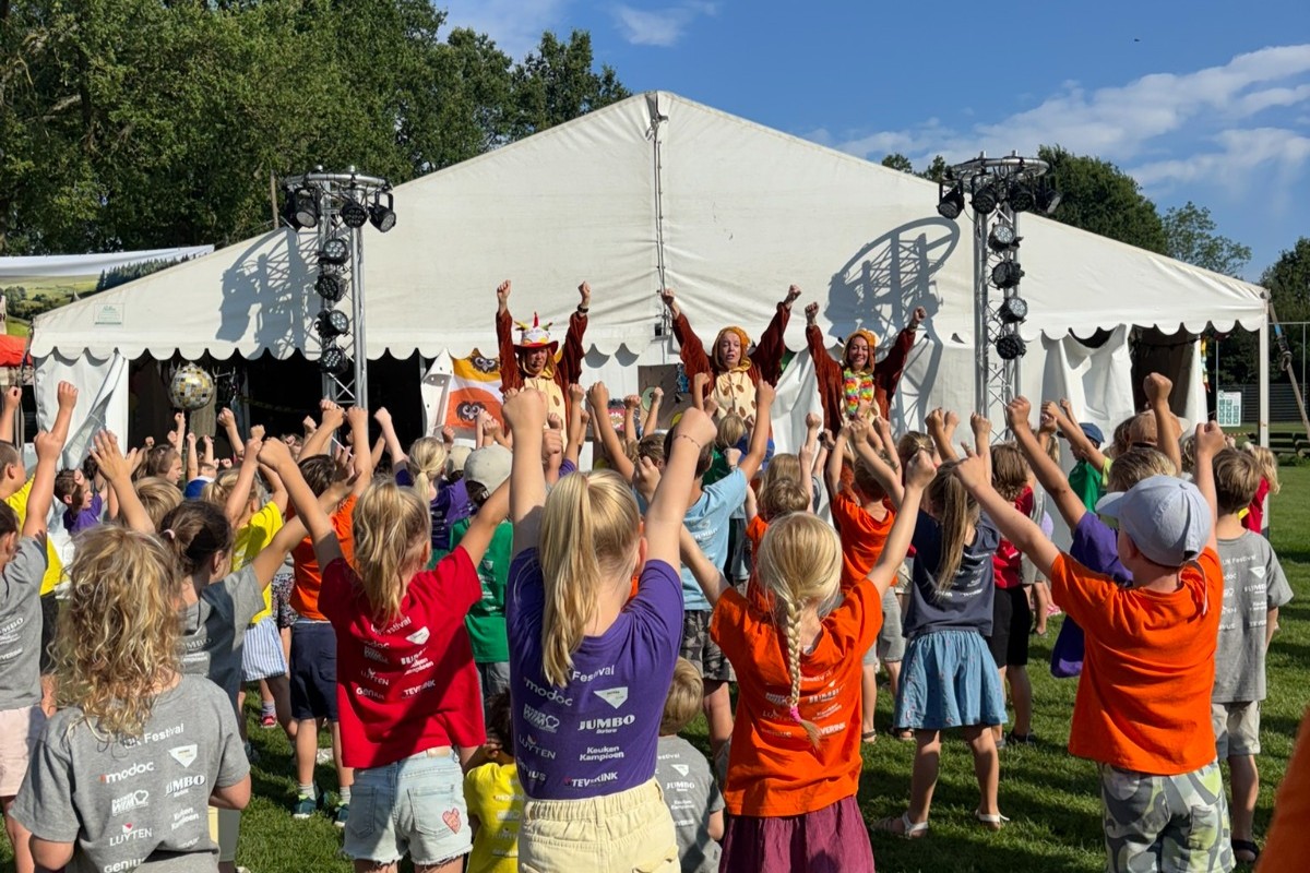 Opening jubileumeditie UK